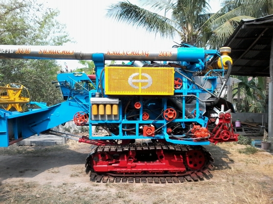 ขายรถเกี่ยวสุรชัยการช่่างสภาพพร้อมใช้งาน ขายเพราะต้องการเลิกกิจการไม่มีเวลาดูแลครับติดต่อ 0910510402 ขายรถเกี่ยวสุรชัยการช่่างสภาพพร้อมใช้งาน ขายเพราะต้องการเลิกกิจการไม่มีเวลาดูแลครับติดต่อ 0910510402