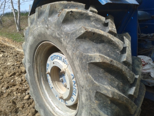 รถไถ่ฟอร์  6600 แท้ T 3  พร้อมใช้งาน ( เล่มพร้อม)  สอบถาม  พงศกร   088  3970475