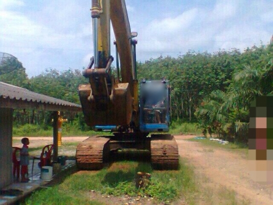 รถแบคโฮ KOBELCO. 200 - 3. ( มัคที ) สนใจติดต่อ 081 - 6079515 รถแบคโฮ KOBELCO. 200 - 3. ( มัคที ) สนใจติดต่อ 081 - 6079515