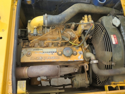 รถขุด แบคโฮล KOMATSU PC60-6 นำเข้า มือสองจากญี่ปุ่นแท้ๆ