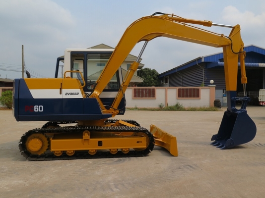 รถขุด แบคโฮล KOMATSU PC60-6 นำเข้า มือสองจากญี่ปุ่นแท้ๆ