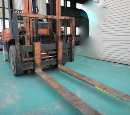 ขายForklift Toyota 2 ตัน รุ่น5FG20 เสา 3.5 เมตร ยางตัน เครื่องเบนซิน นำเข้าจากญี่ปุ่น