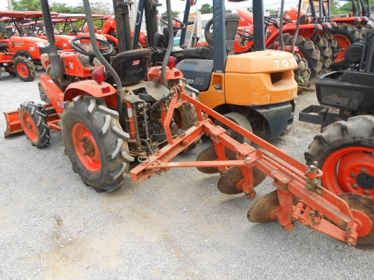 ขายรถไถนั่งขับ คูโบต้า KRT 140 PLUS พร้อมอุปกรณ์ 2 ชิ้น สภาพสวย เดิมๆ เลย ขายรถไถนั่งขับ คูโบต้า KRT 140 PLUS พร้อมอุปกรณ์ 2 ชิ้น สภาพสวย เดิมๆ เลย