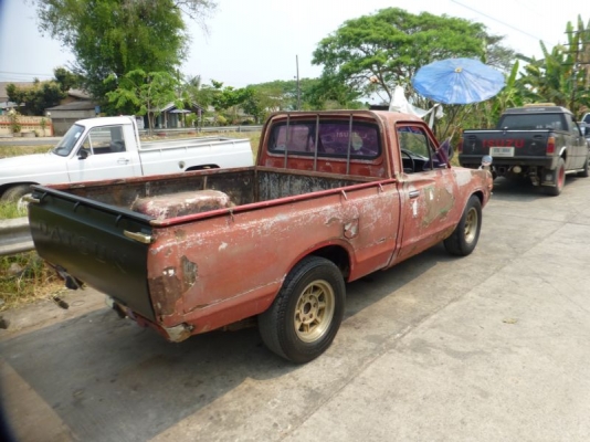 datsun 620 ช่วงสั้น 1500 ล้อ mag กระจกแก้ม