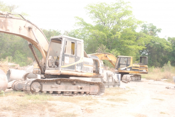 ขายแพ็คคู่2คัน CAT320  7JK V.2 ทะเบียนดีภาษีครบ บูมอาร์มปกติ เดินไกลได้ ราคาคุยได้คับ