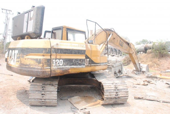 ขายแพ็คคู่2คัน CAT320  7JK V.2 ทะเบียนดีภาษีครบ บูมอาร์มปกติ เดินไกลได้ ราคาคุยได้คับ