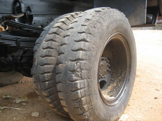 ดัมพ์ เครื่อง EH 300   165 แรง  355,000  บาท