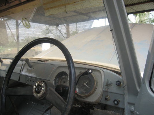 ดัมพ์ เครื่อง EH 300   165 แรง  355,000  บาท