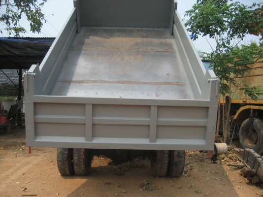 ดัมพ์ เครื่อง EH 300   165 แรง  355,000  บาท