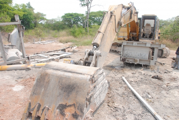 ขายแพ็คคู่เวอร์ชั่นเดียวกัน2 คัน CAT320  7JK V.2 เล่มทะเบียนดภาษีครบ เครื่องดีไม่มีโหลด พร้อมประกอบให้ใช้งานได้ ราคาคุยได้