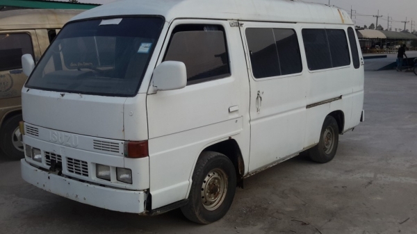 ขายรถตู้อีซุซุบัดดี้