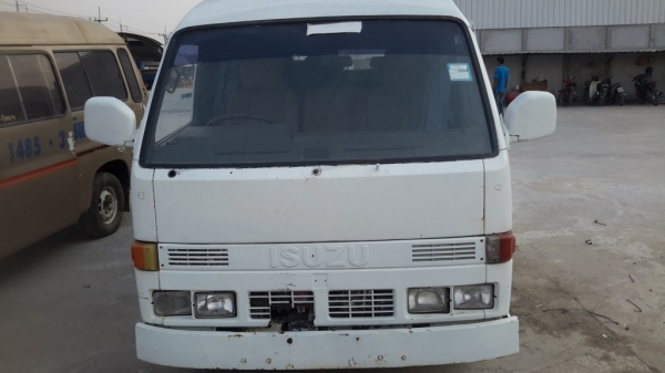 ขายรถตู้อีซุซุบัดดี้