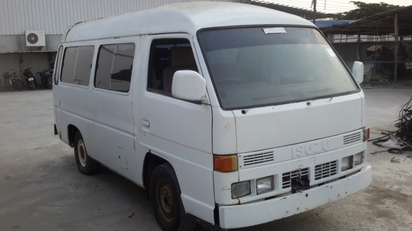 ขายรถตู้อีซุซุบัดดี้