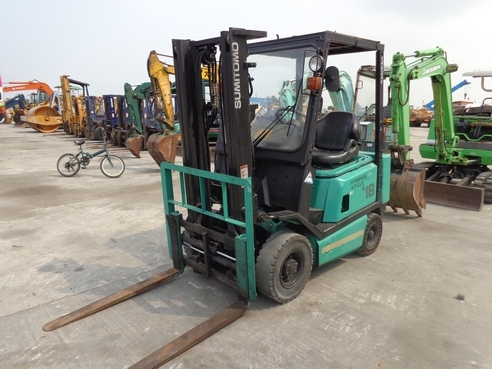 ขายรถฟอร์คลิฟต์ SUMITOMO   เครื่องยนต์เบนซิน 4 สูบ ,ยก 1.8 ตัน,เสา 3 เมตร