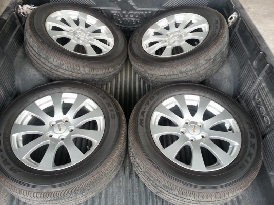 แยกขายครับแม็ก 7000 บาท  ยาง8000 บาท ขายแม็กแคปติวาป้ายแดงพร้อมยางใหม่4เส้นราคาคุยได้ครับ ทั้งชุด 15000 บาท ครับ