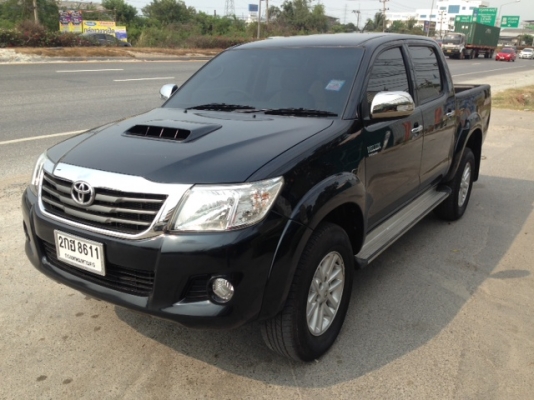 2013 TOYOTA, HILUX VIGO 2.5 E 4 ประตู PRERUNNER สีดำ เกียร์ธรรมดา สวยๆ