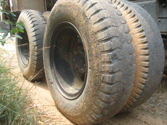 FN  527 M  195แรง  2เพลา  760000 บาท