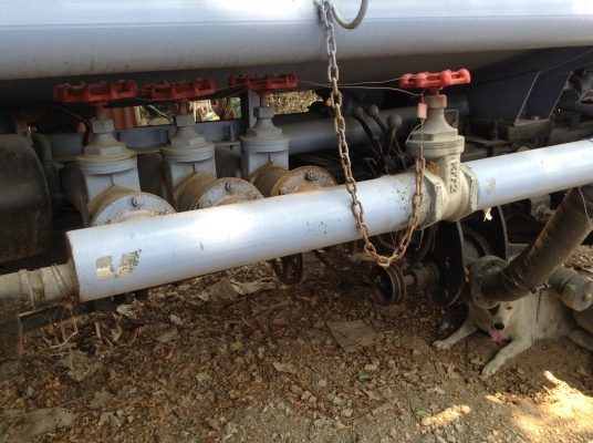 ขายรถน้ำมัน ISUZU รุ่น  NPR 125 แรง