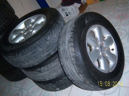 แม็กโตโยต้า ขอบ17 พร้อมยาง 265 65 17 ปี 11ชุด
