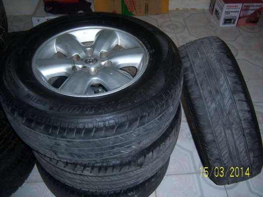 แม็กโตโยต้า ขอบ17 พร้อมยาง 265 65 17 ปี 11ชุด