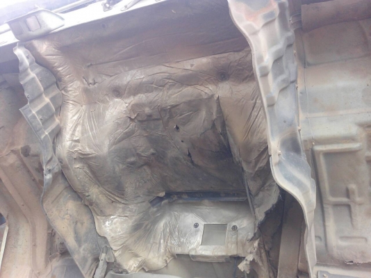 ขายรถ 6 ล้อดัมพ์ใหญ่ ลดราคาเหลือ 780000 ISUZU ROCKY 195 แรงม้านางฟ้าแท้ มี 2 คันราคาคันละ 780000