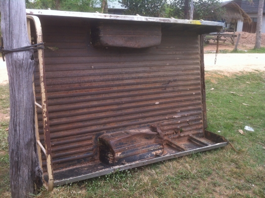 กระบะถอดจาก ดัสสัน ช้างเหยียบ ช่วงสั้น ไฟนอน