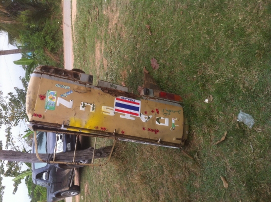 กระบะถอดจาก ดัสสัน ช้างเหยียบ ช่วงสั้น ไฟนอน