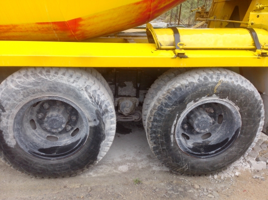 ขายรถ 10 ล้อโม่ปูน HINO FM227 220 แรงม้า ใช้เครื่องปั่นโม่นอก ถังโม่เหล็กหนาของญี่ปุ่น เกียร์ ZF โม่ขนาด 7 คิว 2 คันราคารวม 1250000