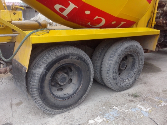 ขายรถ 10 ล้อโม่ปูน HINO FM227 220 แรงม้า ใช้เครื่องปั่นโม่นอก ถังโม่เหล็กหนาของญี่ปุ่น เกียร์ ZF โม่ขนาด 7 คิว 2 คันราคารวม 1250000