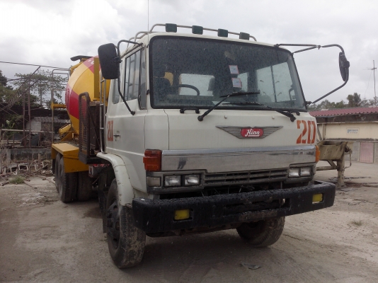 ขายรถ 10 ล้อโม่ปูน HINO FM227 220 แรงม้า ใช้เครื่องปั่นโม่นอก ถังโม่เหล็กหนาของญี่ปุ่น เกียร์ ZF โม่ขนาด 7 คิว 2 คันราคารวม 1250000