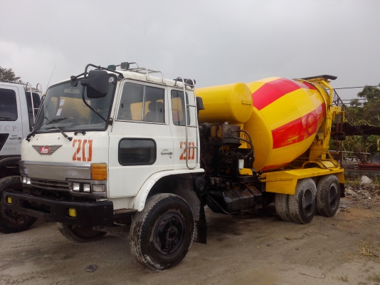 ขายรถ 10 ล้อโม่ปูน HINO FM227 220 แรงม้า ใช้เครื่องปั่นโม่นอก ถังโม่เหล็กหนาของญี่ปุ่น เกียร์ ZF โม่ขนาด 7 คิว 2 คันราคารวม 1250000