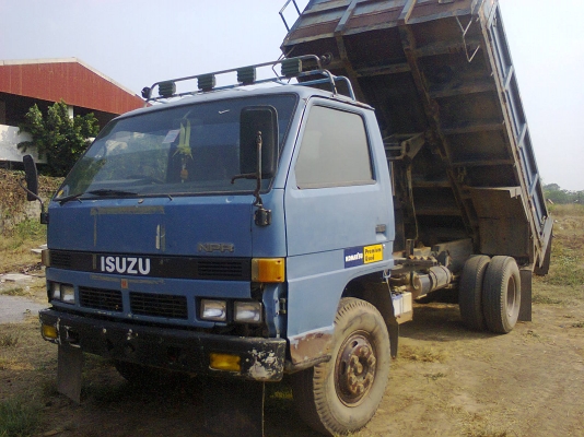 ขายหกล้อดั้มพ์NPR59LU5FM-115 ดั้มพ์สามมิตร แอร์เย็น