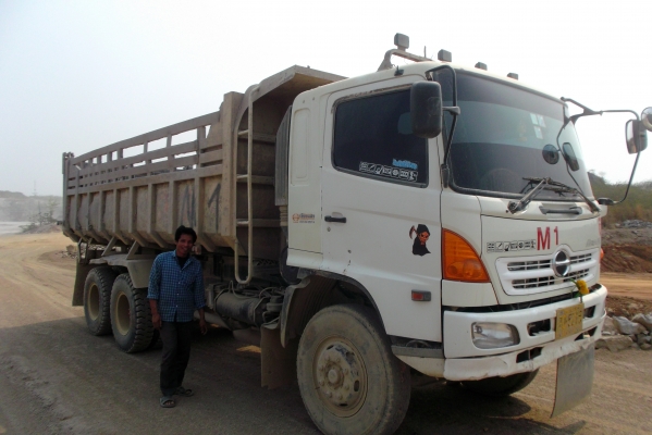 ขายด่วนรถสิบล้อดรั้มMAGAFM2Pเครือง320แรงม้าไฮท็อกปี52