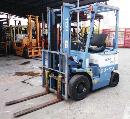 รถยกไฟฟ้านั่งขับขนาด 1.5 ตัน เสาสูง 3 เมตร TCM FB15H5