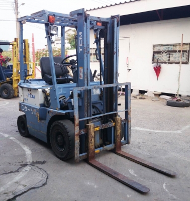 รถยกไฟฟ้านั่งขับขนาด 1.5 ตัน เสาสูง 3 เมตร TCM FB15H5