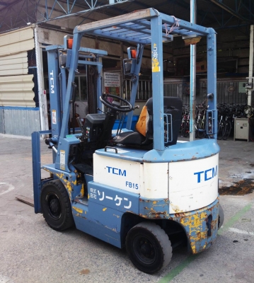 รถยกไฟฟ้านั่งขับขนาด 1.5 ตัน เสาสูง 3 เมตร TCM FB15H5