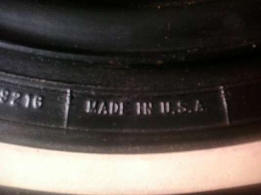 ขายกระทะผ่าพร้อมยางขอบขาวแท้ 6รู ขอบ 14 ขายกระทะผ่าพร้อมยางขอบขาวแท้ 6รู ขอบ 14