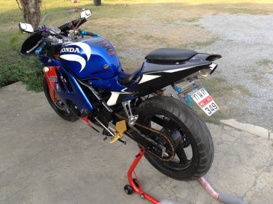 ธารนนทบุรี//ขาย honda cb1 ทะเบียนแท้ ราคาเท่าอินวอยท์ครับ ราคา65,000บาท