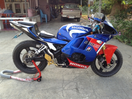 ธารนนทบุรี//ขาย honda cb1 ทะเบียนแท้ ราคาเท่าอินวอยท์ครับ ราคา65,000บาท