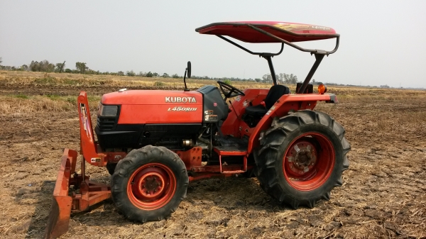 จักรพันธ์จัดให้ L4508Di(รุ่นหัวฉีดประหยัดนำ้มันสุดๆ)+ใบดัน แถมอุปกรณ์ต่อพ่วงหลัง 1 ตัว(ผานหรือโรตารี่มาเลือกเอา) ต่อรองได้ครับผม จักรพันธ์จัดให้ L4508Di(รุ่นหัวฉีดประหยัดนำ้มันสุดๆ)+ใบดัน แถมอุปกรณ์ต่อพ่วงหลัง 1 ตัว(ผานหรือโรตารี่มาเลือกเอา) ต่อรองได้ครับผม