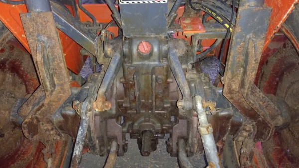 จักรพันธ์จัดให้ L4508Di(รุ่นหัวฉีดประหยัดนำ้มันสุดๆ)+ใบดัน แถมอุปกรณ์ต่อพ่วงหลัง 1 ตัว(ผานหรือโรตารี่มาเลือกเอา) ต่อรองได้ครับผม จักรพันธ์จัดให้ L4508Di(รุ่นหัวฉีดประหยัดนำ้มันสุดๆ)+ใบดัน แถมอุปกรณ์ต่อพ่วงหลัง 1 ตัว(ผานหรือโรตารี่มาเลือกเอา) ต่อรองได้ครับผม