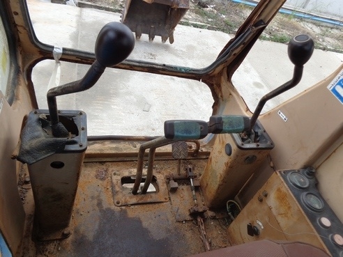 SALE___รถแบคโฮ HYD. EXCAVATOR Komatsu PC 100-1 S/N 12128  มีลายหัวกระแทก หัวเก๋ง เก่านอก ญี่ปุ่น