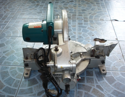 ขายแท่นตัดองศา 10 นิ้ว Makita รุ่น LS1040 (1.650w.)