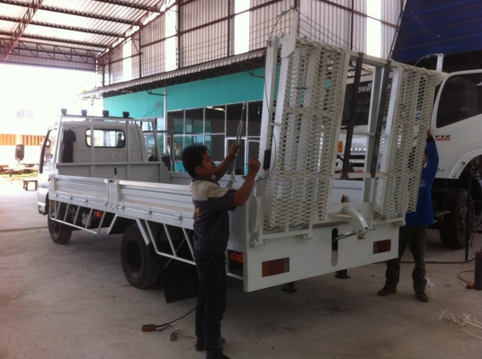รับต่อเทเลอร์ กระบะดำรถบรรทุก  และซ่อมบำรุงกระบะเก่า (ทุกชนิด) 081-9666645/089-7188336