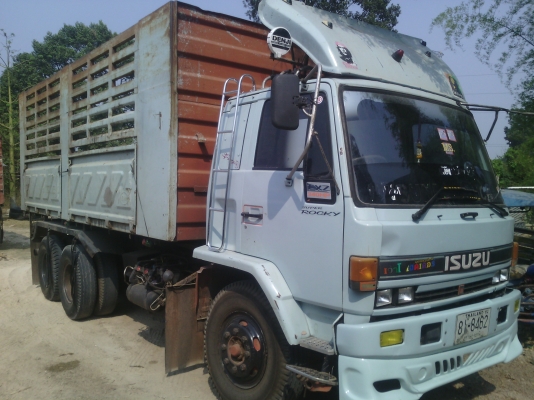 ร๊อกกี้ดั้มนางฟ้าปี  38 เครื่อง 195 เทอร์โบอินเตอร์ แม่+ลูกสองคาน