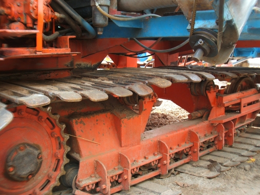 ขายรถเกี่ยวข้าวปานเจริญ อุ้ม 2.5 ตัน ขายรถเกี่ยวข้าวปานเจริญ อุ้ม 2.5 ตัน