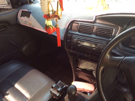 ขายรถเก๋ง TOYOTA ติดแก็สคับราคาคุยเจ้าของโดยตรงเลยคับ