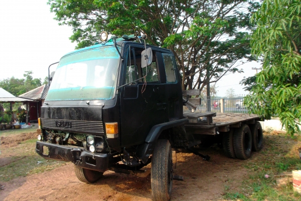 ขายด่วนรถสิบล้อหัวร็อคกี้เครืองEH700-2เพลาหลงหน้าดํา