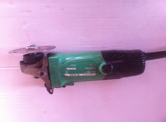 เครื่องเจียร์ HITACHI รุ่น G 10 SS ขนาด 4 นิ้ว 580 วัตต์ เครื่องเจียร์ HITACHI รุ่น G 10 SS ขนาด 4 นิ้ว 580 วัตต์