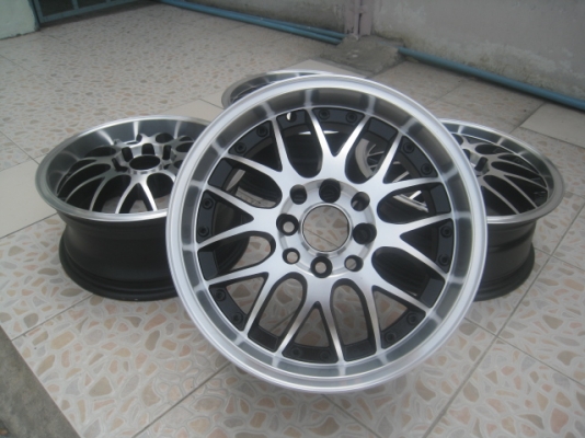 ขายล้อแม็กมือ2 ลายเขากวาง 15"x6.5" et40 4 รู 100/114.3 หน้าตื้น หลังลึก ทำสีมาใหม่ สีดำหน้าเงาขอบเงา ไม่มีซ่อม  สนใจติดต่อเล็กคลองสามครับ (081-3747940)